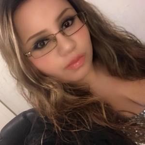 Meet your Posher, Helen